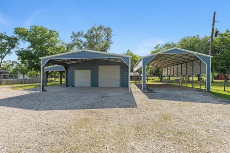 406 County Road 612 Dayton TX 77535