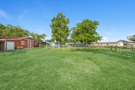 406 County Road 612 Dayton TX 77535