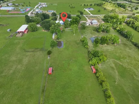 406 County Road 612 Dayton TX 77535
