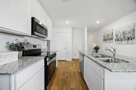 12924 Ami And Tami Place Houston TX 77048