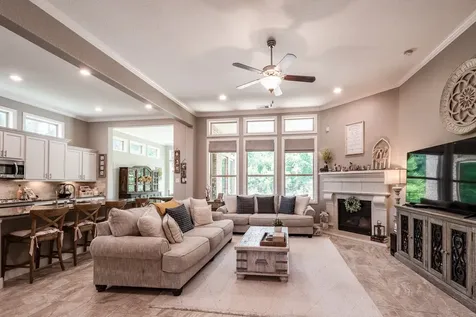 502 Pearl View Lane Pinehurst TX 77362
