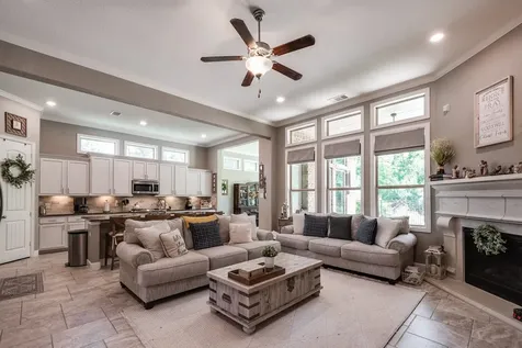 502 Pearl View Lane Pinehurst TX 77362