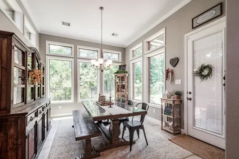 502 Pearl View Lane Pinehurst TX 77362