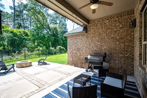 502 Pearl View Lane Pinehurst TX 77362