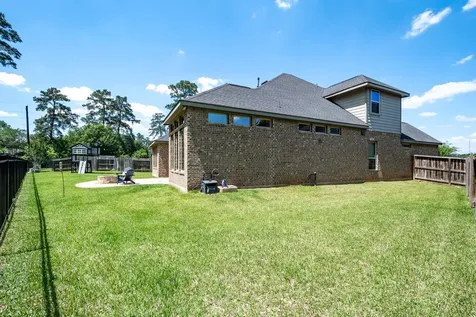 502 Pearl View Lane Pinehurst TX 77362