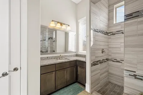 1833 Anna Way Friendswood TX 77546