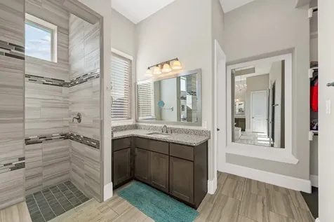 1833 Anna Way Friendswood TX 77546