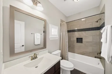 1833 Anna Way Friendswood TX 77546