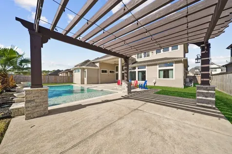 1833 Anna Way Friendswood TX 77546