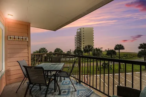 9520 Seawall Boulevard 214 Galveston TX 77554
