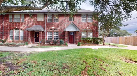 1205 El Camino Drive Webster TX 77058