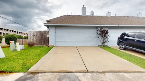 1205 El Camino Drive Webster TX 77058