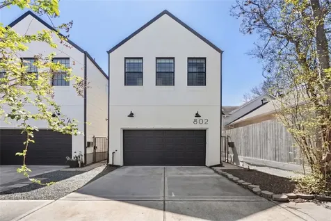 802 Aurora Street Houston TX 77009