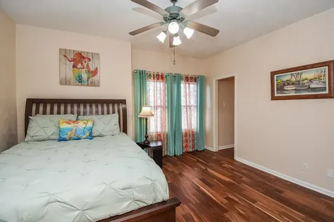 313 Harborside Circle Kemah TX 77565