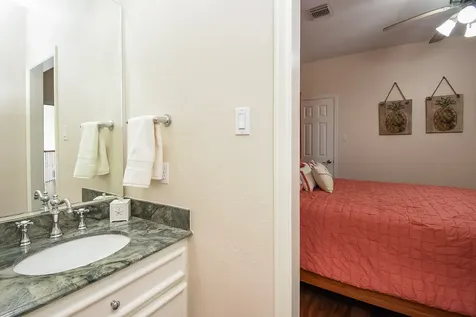 313 Harborside Circle Kemah TX 77565