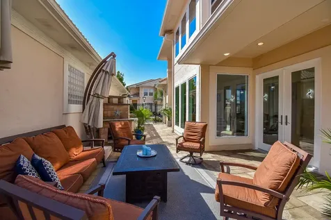 313 Harborside Circle Kemah TX 77565