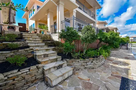 313 Harborside Circle Kemah TX 77565