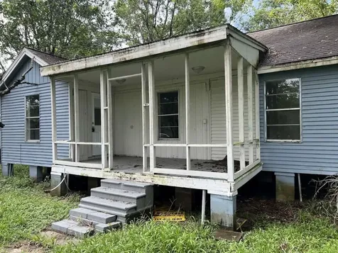 1414 Avenue K Danbury TX 77534