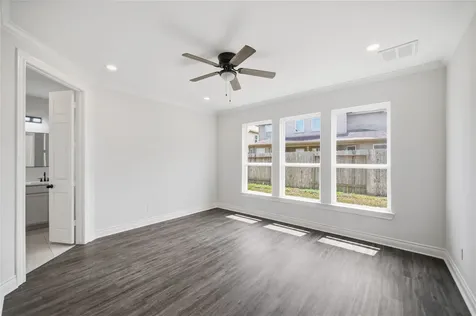 1015 Fairway Drive La Porte TX 77571