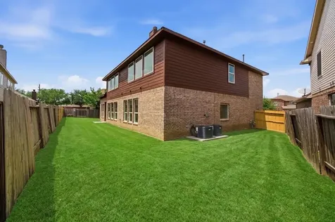1015 Fairway Drive La Porte TX 77571