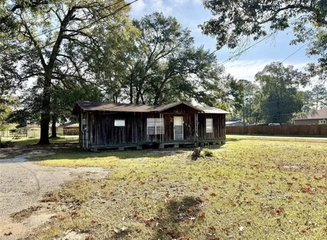 811 S Fenner Avenue Cleveland TX 77327
