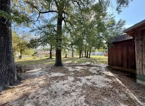 811 S Fenner Avenue Cleveland TX 77327