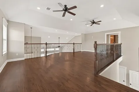 912 Roberts Street East Bernard TX 77435