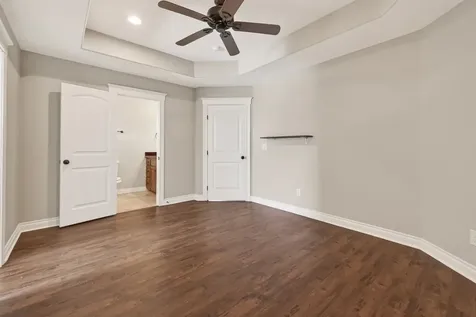 912 Roberts Street East Bernard TX 77435