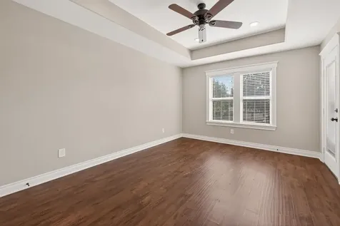 912 Roberts Street East Bernard TX 77435