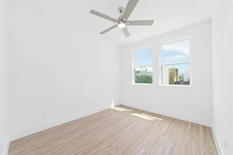 2107 Holman Street Houston TX 77004