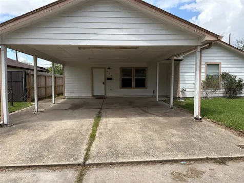 619 Burke Road Pasadena TX 77506