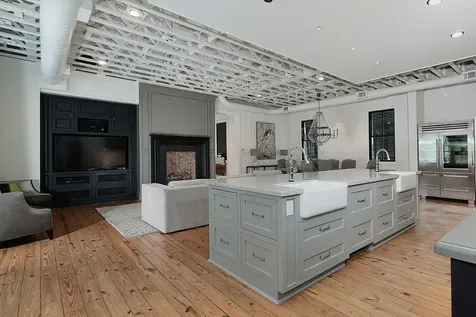 30 East Bay Boulevard The Woodlands TX 77380