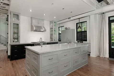 30 East Bay Boulevard The Woodlands TX 77380