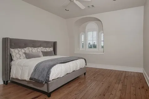 30 East Bay Boulevard The Woodlands TX 77380