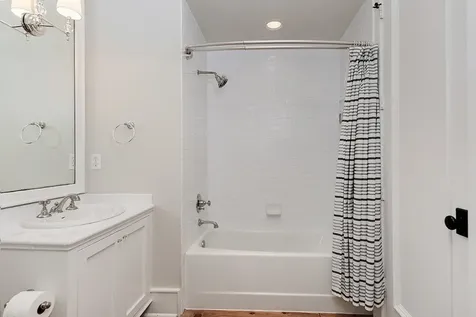 30 East Bay Boulevard The Woodlands TX 77380