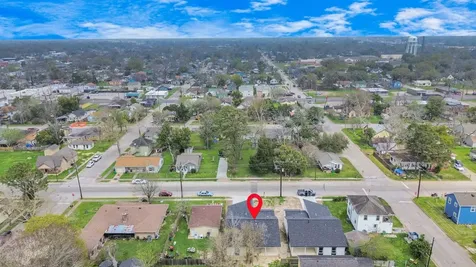319 E Gulf Street Baytown TX 77520