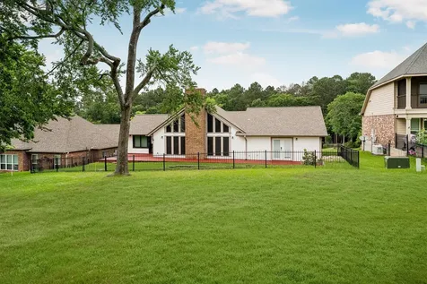 479 Cherry Hills Drive Huntsville TX 77340