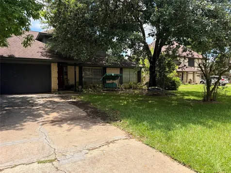 118 Driftwood Drive Lake Jackson TX 77566