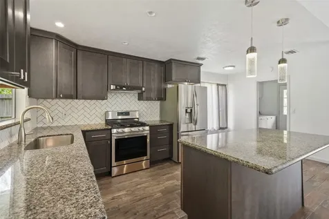248 E Castle Harbour Drive Friendswood TX 77546