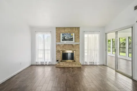 248 E Castle Harbour Drive Friendswood TX 77546