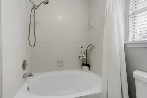 2019 Creek Valley Lane Sugar Land TX 77478