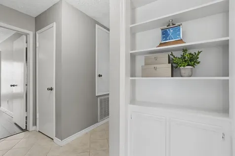 2019 Creek Valley Lane Sugar Land TX 77478
