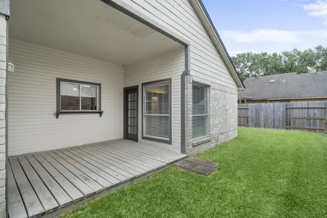 2019 Creek Valley Lane Sugar Land TX 77478