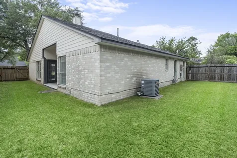 2019 Creek Valley Lane Sugar Land TX 77478