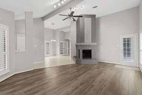 2019 Creek Valley Lane Sugar Land TX 77478
