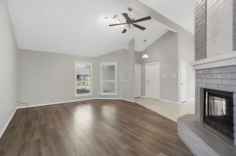 2019 Creek Valley Lane Sugar Land TX 77478
