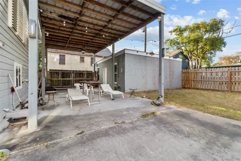 2519 46th Street Galveston TX 77551