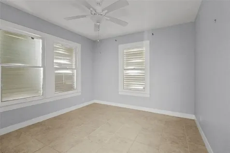 2519 46th Street Galveston TX 77551