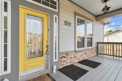 2519 46th Street Galveston TX 77551