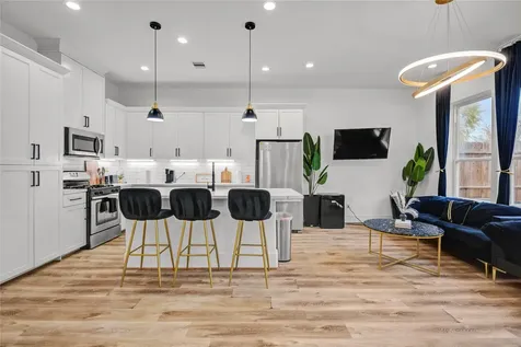 3344 Francis Street Houston TX 77004
